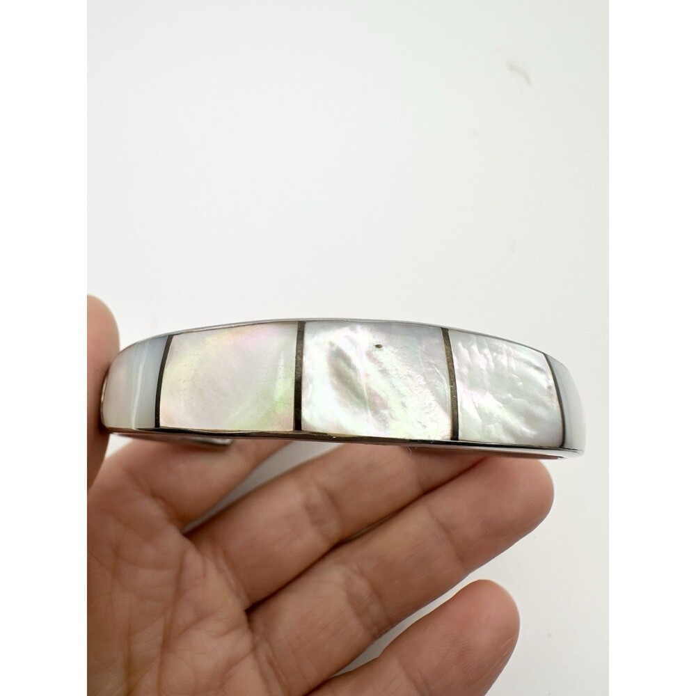 Vintage Mother Of Pearl Inlay Cuff Bracelet Silver Tone 7.5”